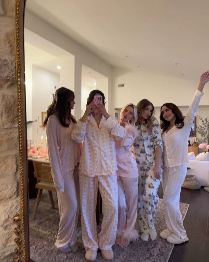 Girls thumbnail