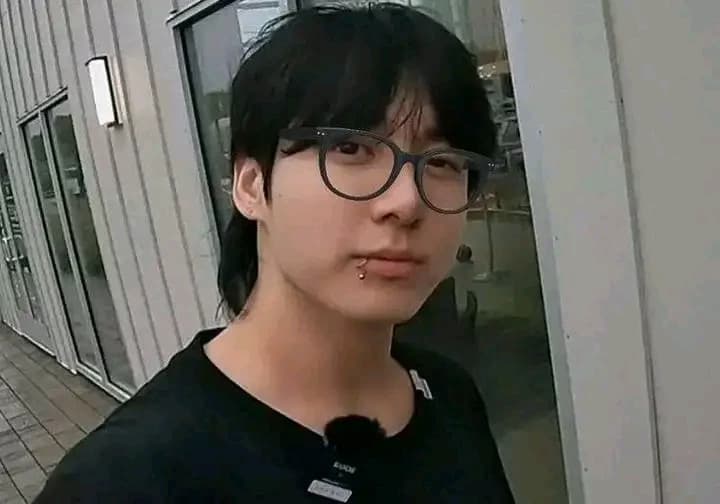 Jeon jungkook thumbnail