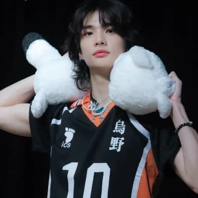 ი𐑼 Hwang Hyunjinn :3!! 🤓🍮 thumbnail