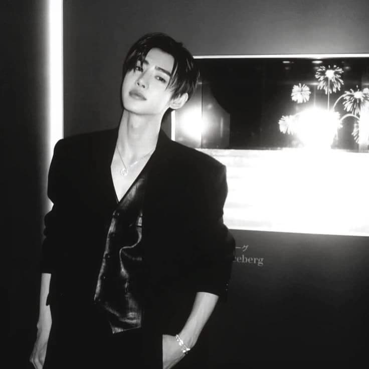 sunghoon thumbnail