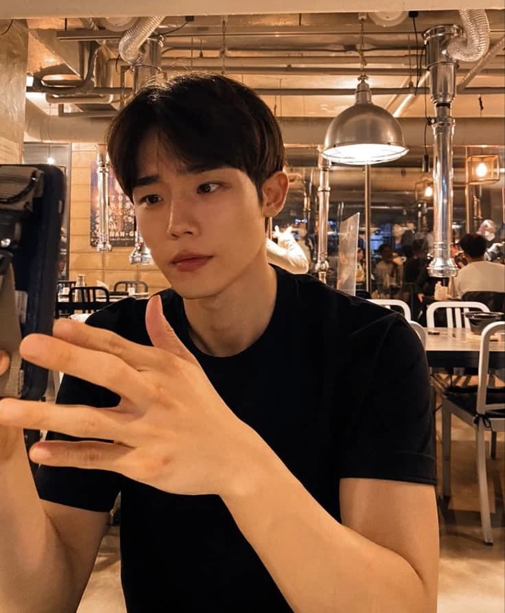 Jeongin thumbnail