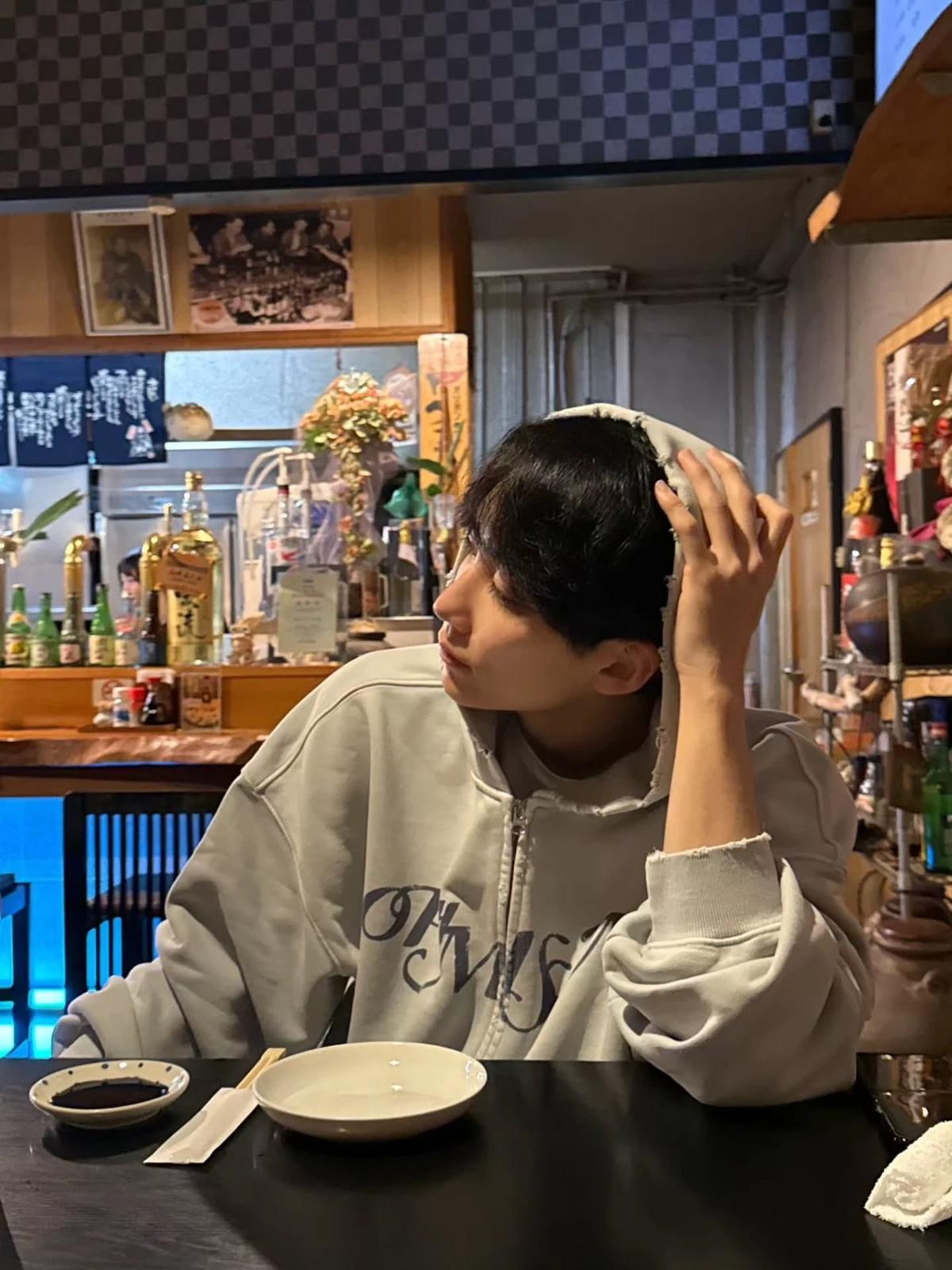 Yoon Jeonghan thumbnail