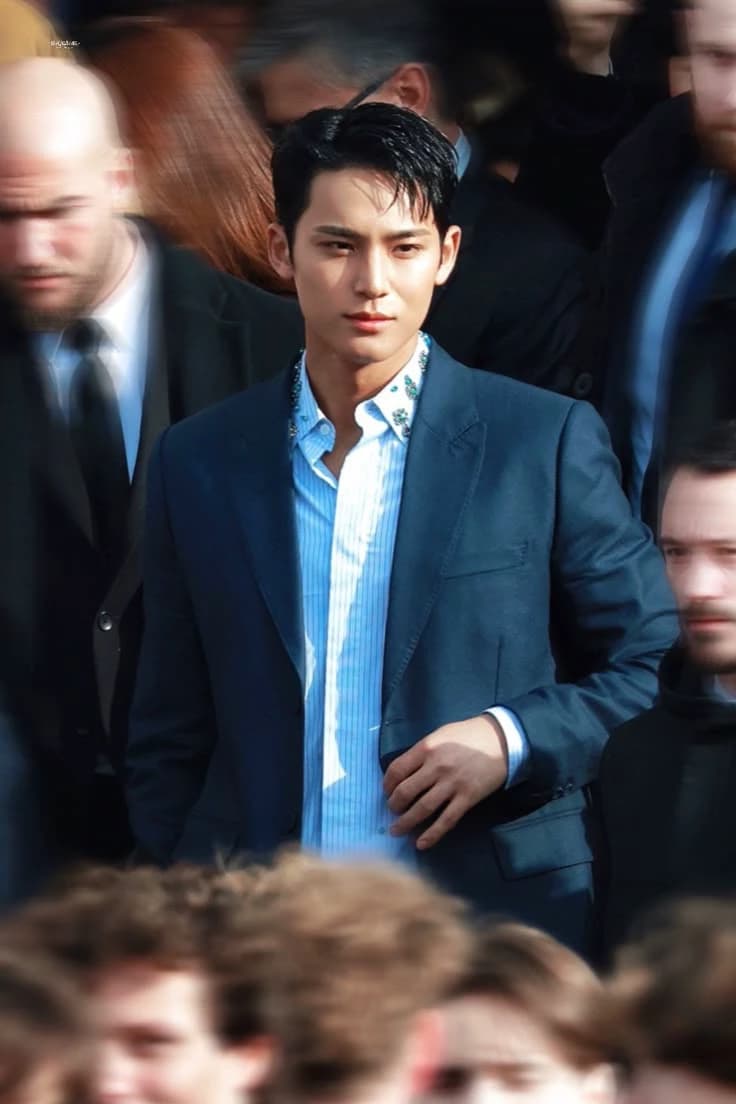 Kim mingyu thumbnail