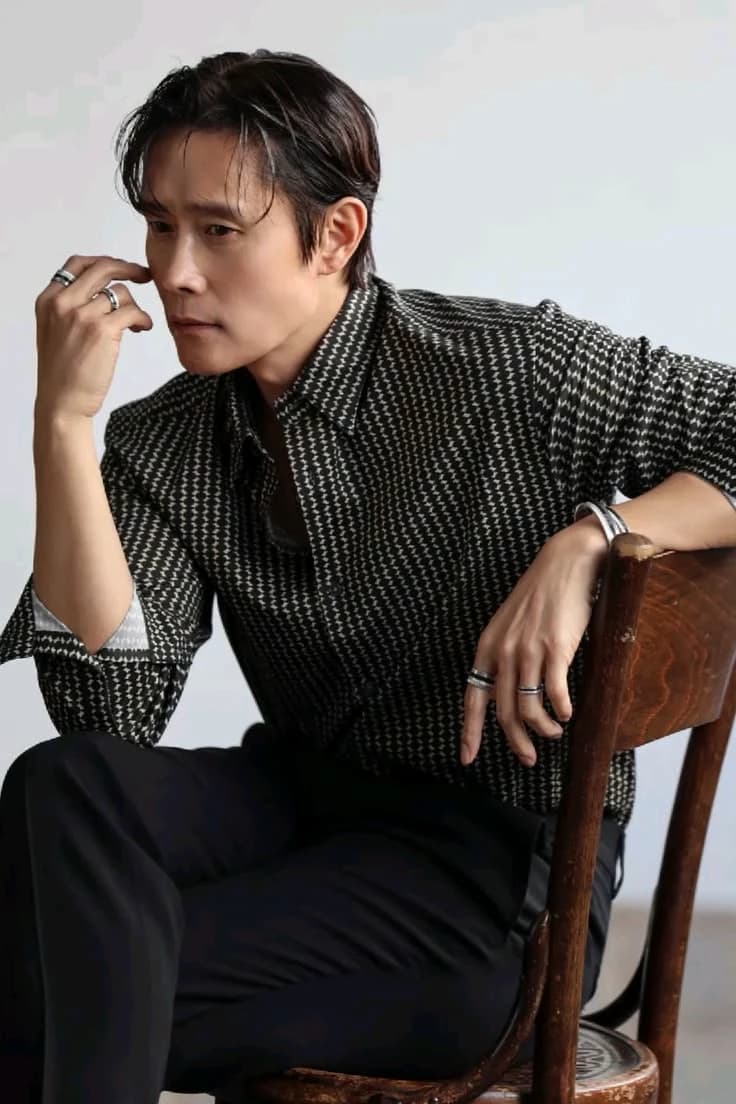 Lee Byung-hun  thumbnail