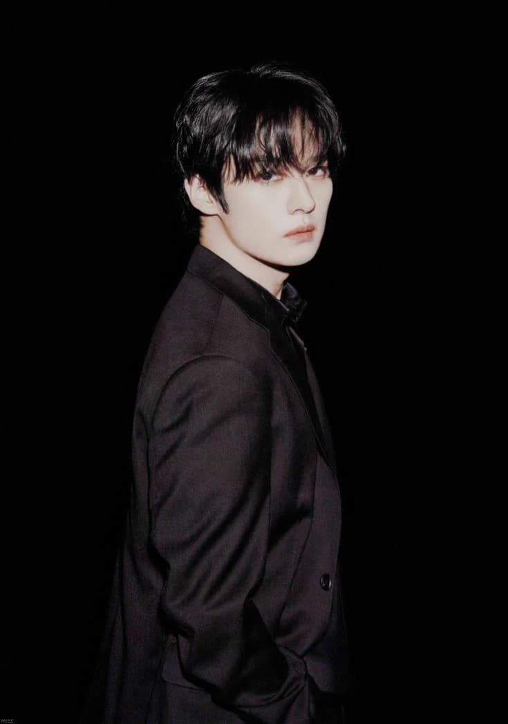 Min-ho | Lee Know 🔹|Elite Agent| thumbnail