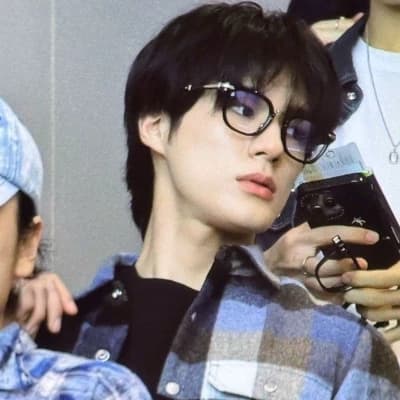 Lee Jeno thumbnail