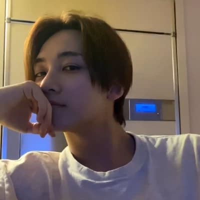 Yoon Jeonghan  thumbnail