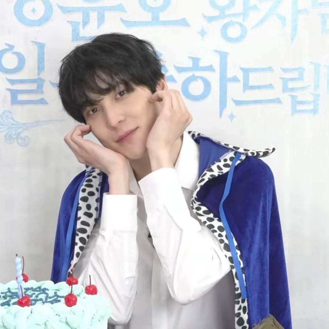 Yunho thumbnail