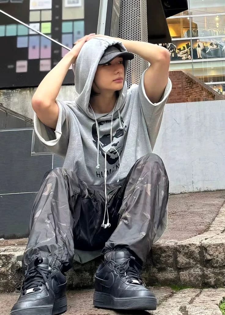 Hyunjin thumbnail