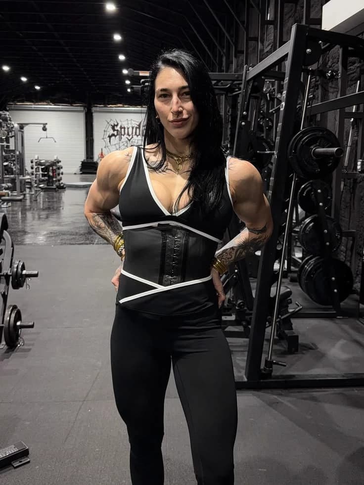 Rhea Ripley — Lesbian  thumbnail