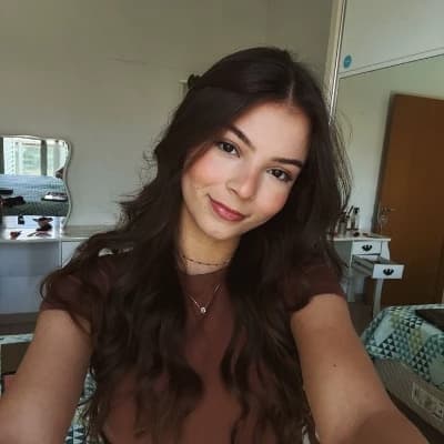 Valentina Azambuja thumbnail