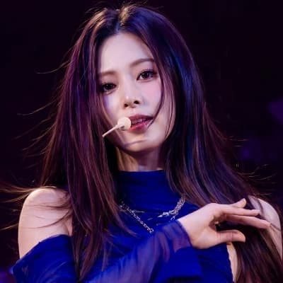 Chou Tzuyu thumbnail