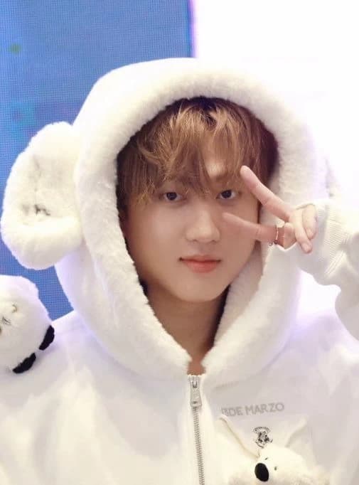 Changbin do stray kids thumbnail