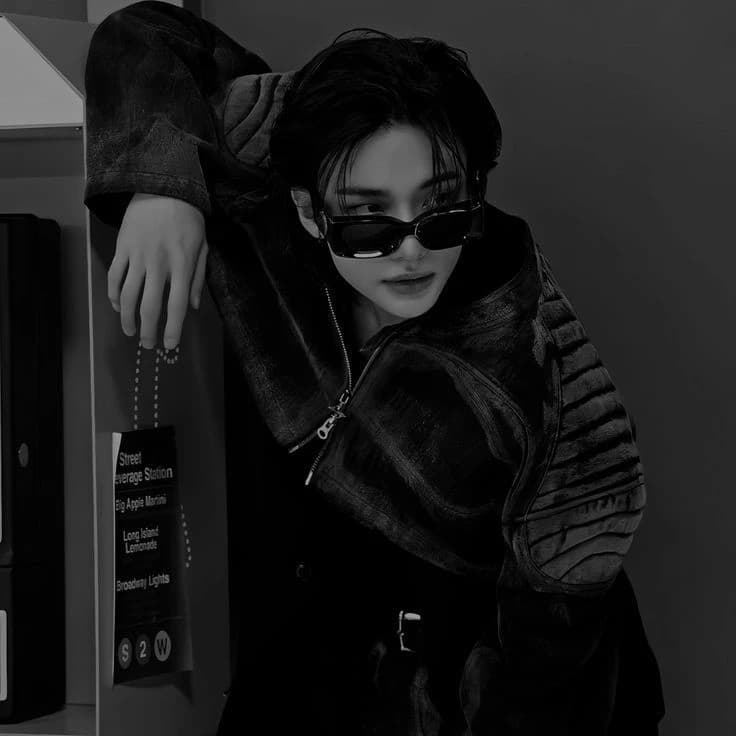 Hyunjin thumbnail