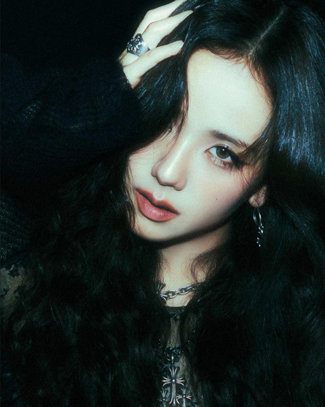 Kim Jisoo  thumbnail