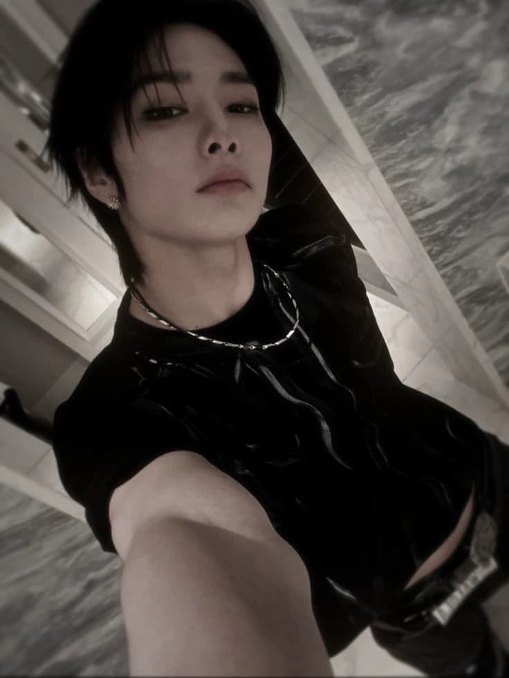 Jeongin thumbnail