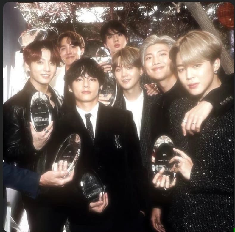 BTS"s woman staff thumbnail