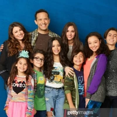 Stuck in the middle family  thumbnail