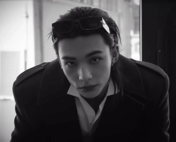 Hwang Hyunjin thumbnail
