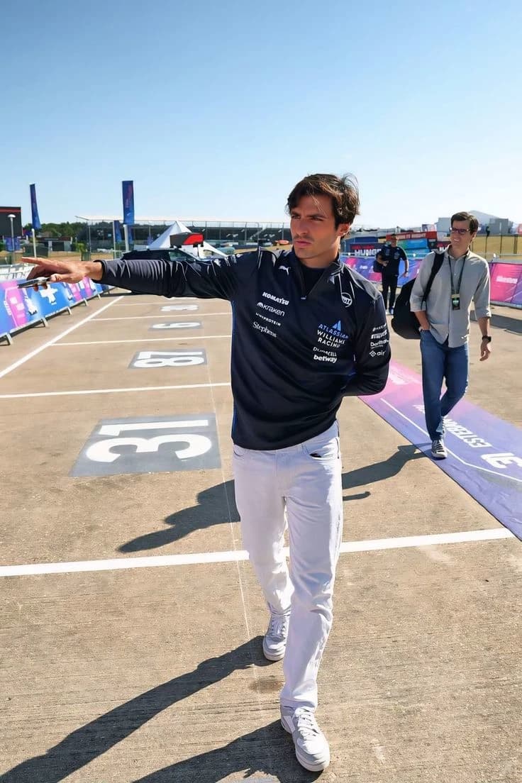 Carlos Sainz thumbnail