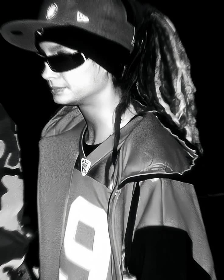 Tom Kaulitz. thumbnail