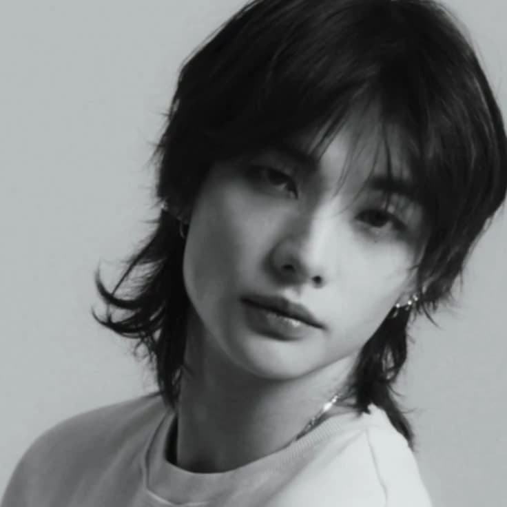 Hyunjin thumbnail