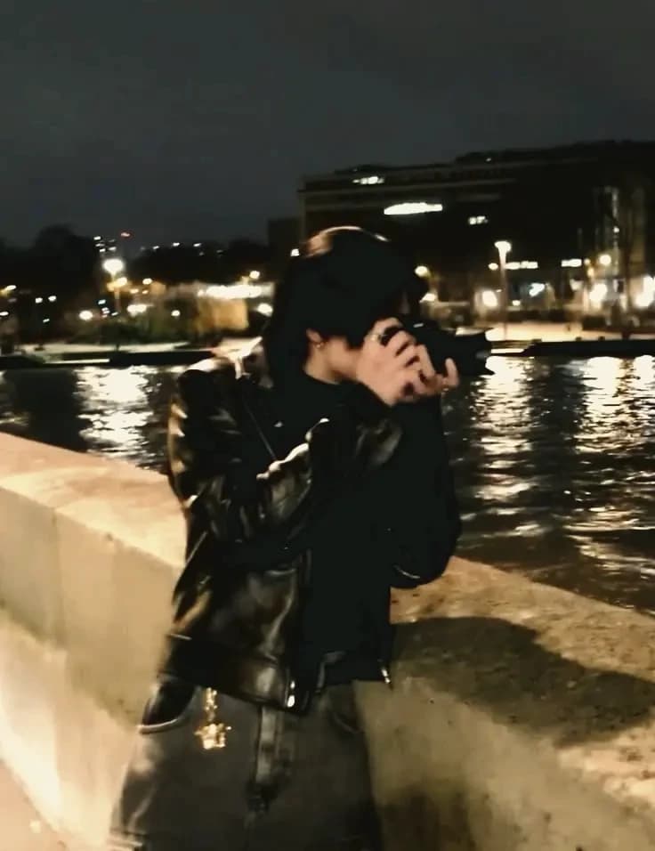 Hwang Hyunjin thumbnail