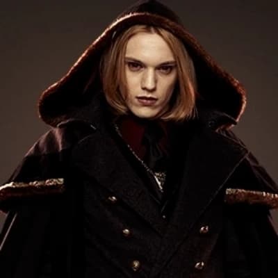 Caïus Volturi (Vampire) - "Twiligt" Saga thumbnail
