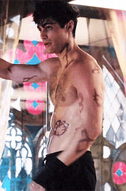 Alec Lightwood thumbnail