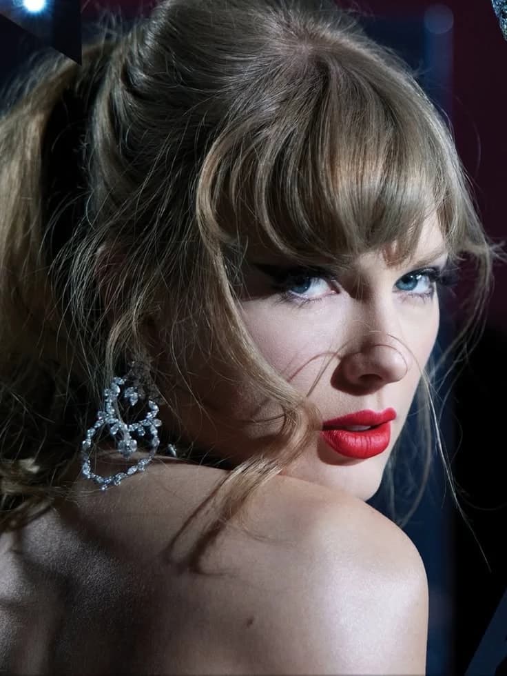 Taylor Swift ♡ thumbnail