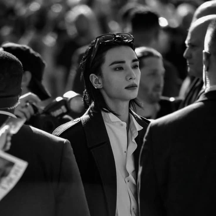 Hwang Hyunjin thumbnail