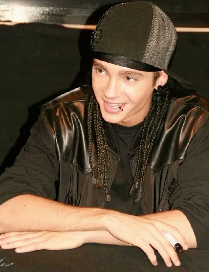 Tom Kaulitz. thumbnail