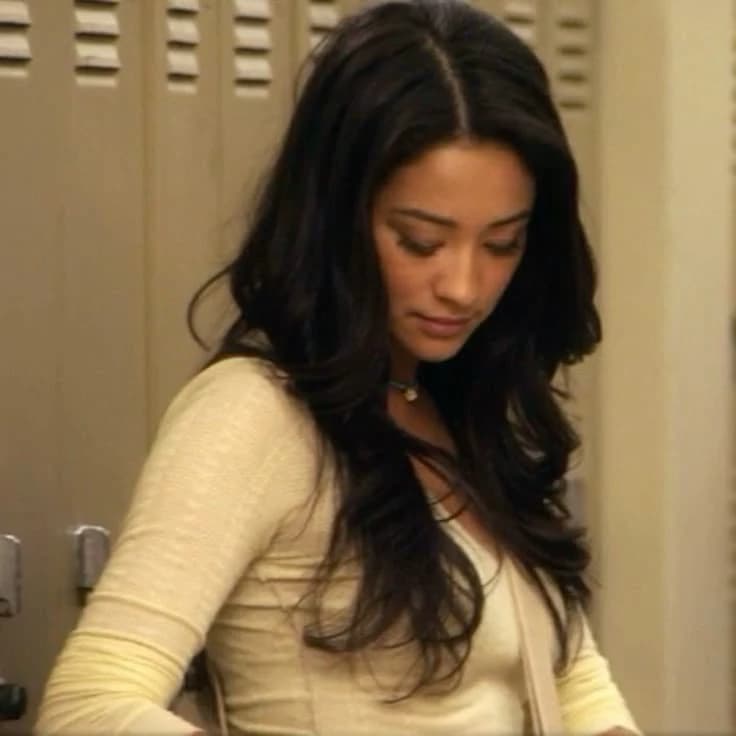 Emily fields  thumbnail