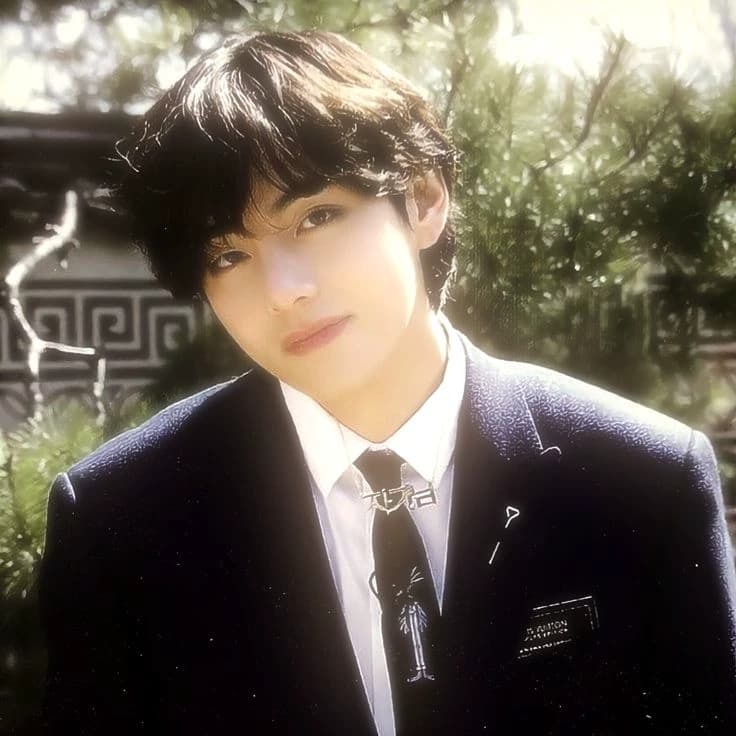 Kim Taehyung  thumbnail