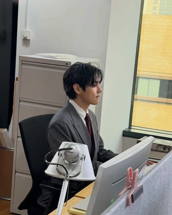 Taehyung  thumbnail