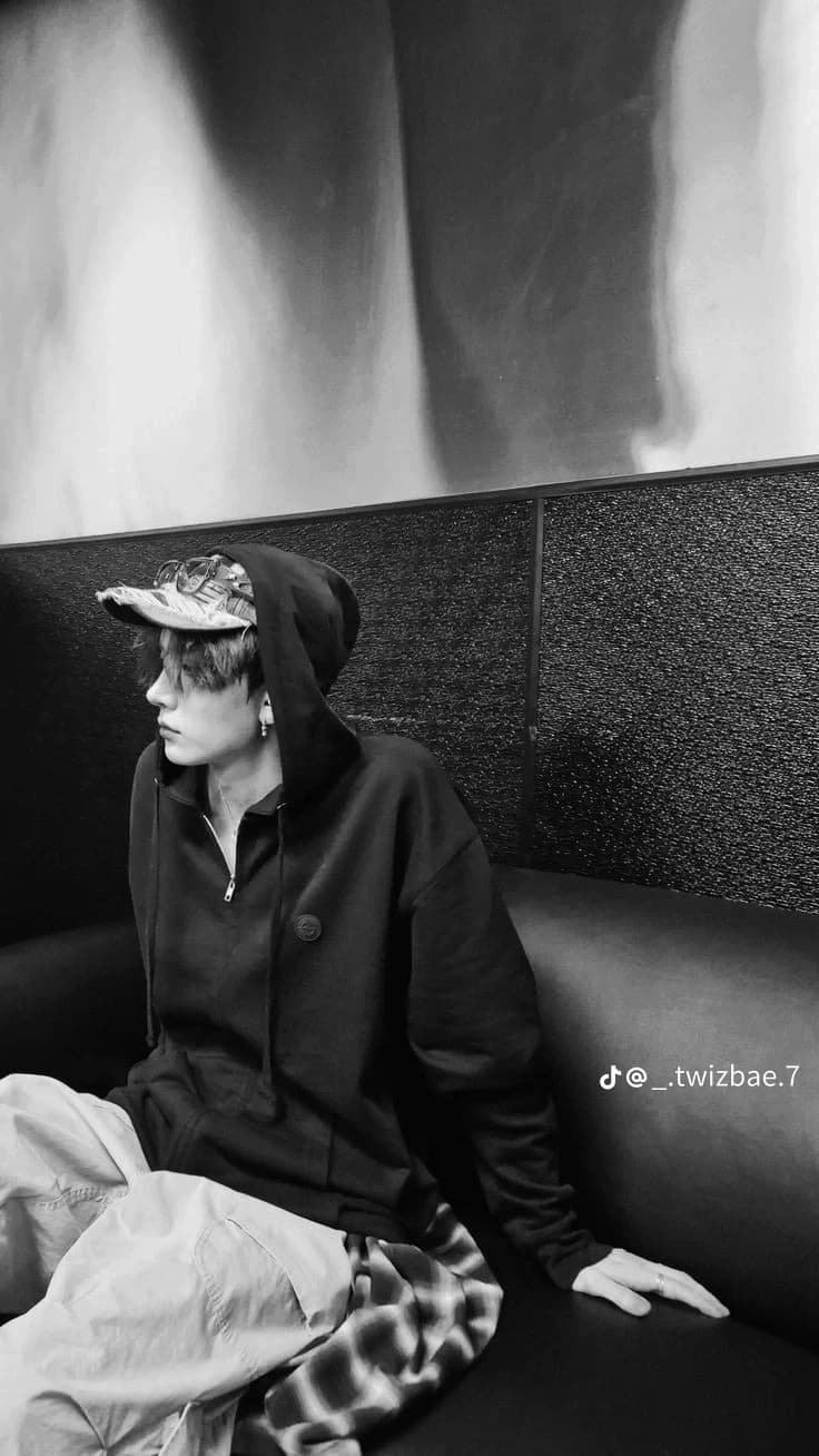 Ex boyfriend  thumbnail