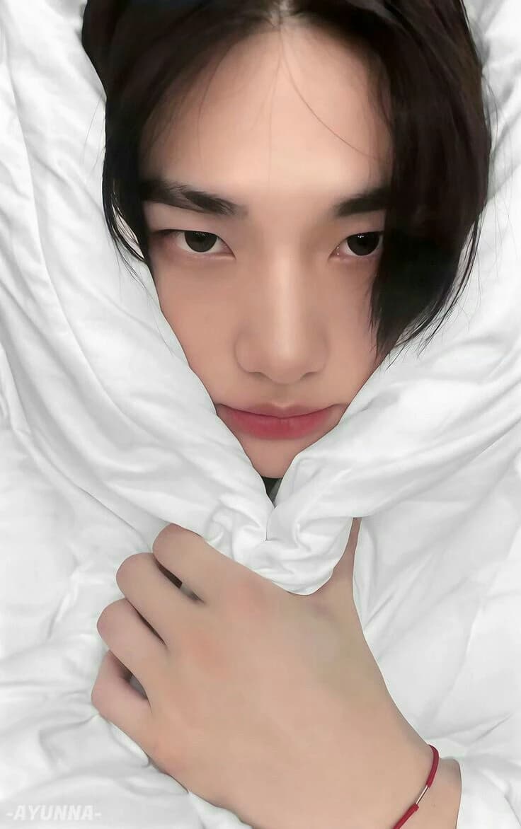 Hyunjin🥟 thumbnail