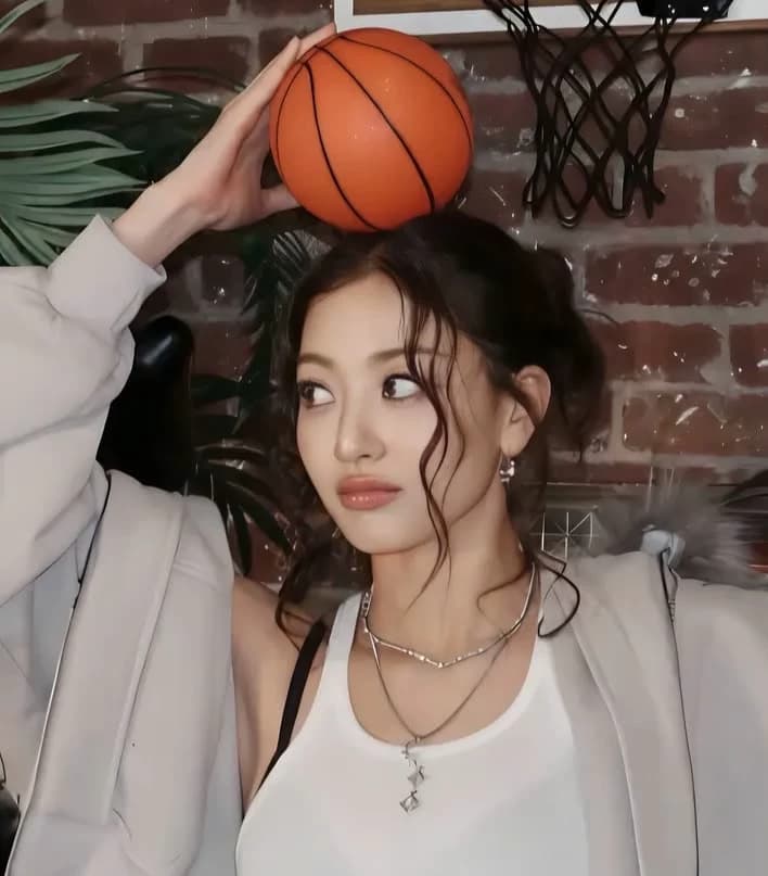 Park Jihyo thumbnail