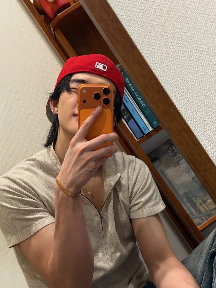 Hyunjin thumbnail