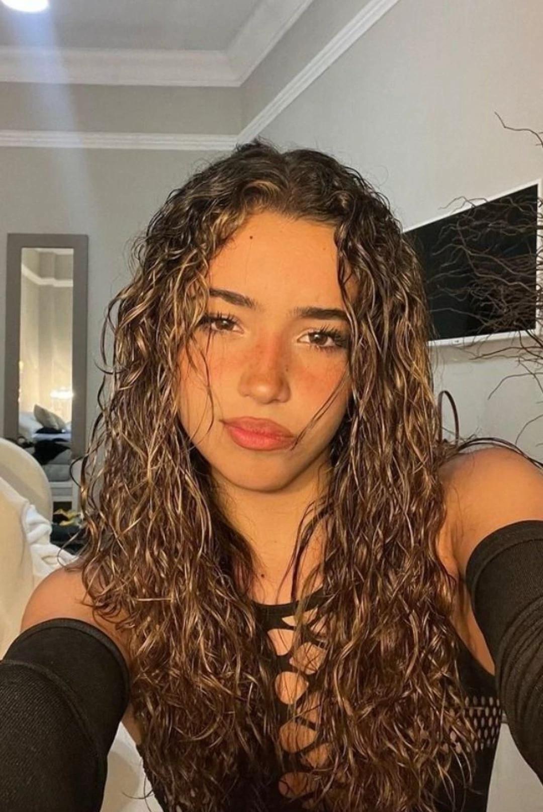 Lena Rodriguez  thumbnail
