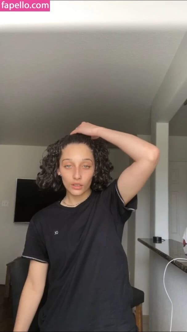 Fernanda thumbnail