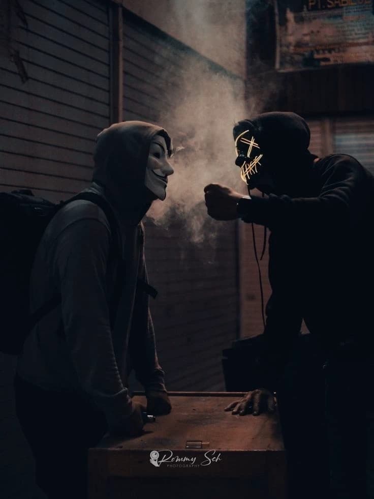 2 guys thumbnail