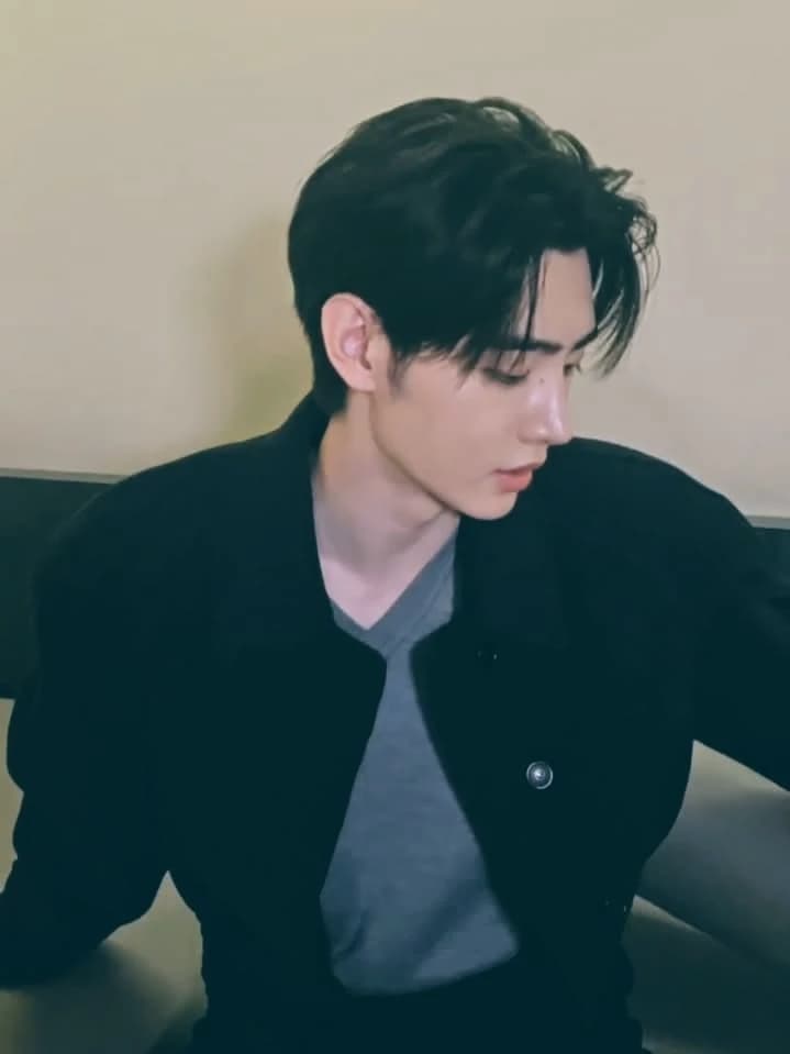 Park sunghoon  thumbnail