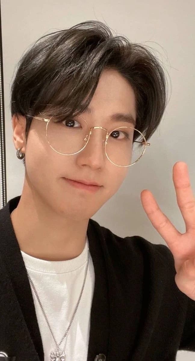 HAN JISUNG thumbnail