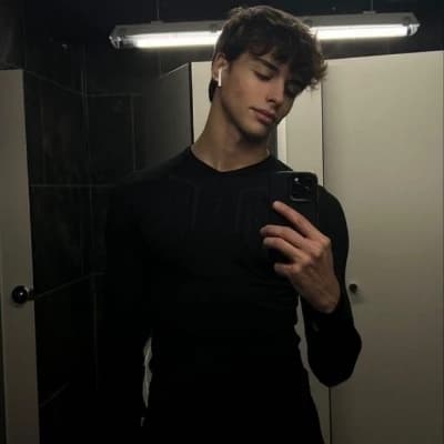 Alex thumbnail
