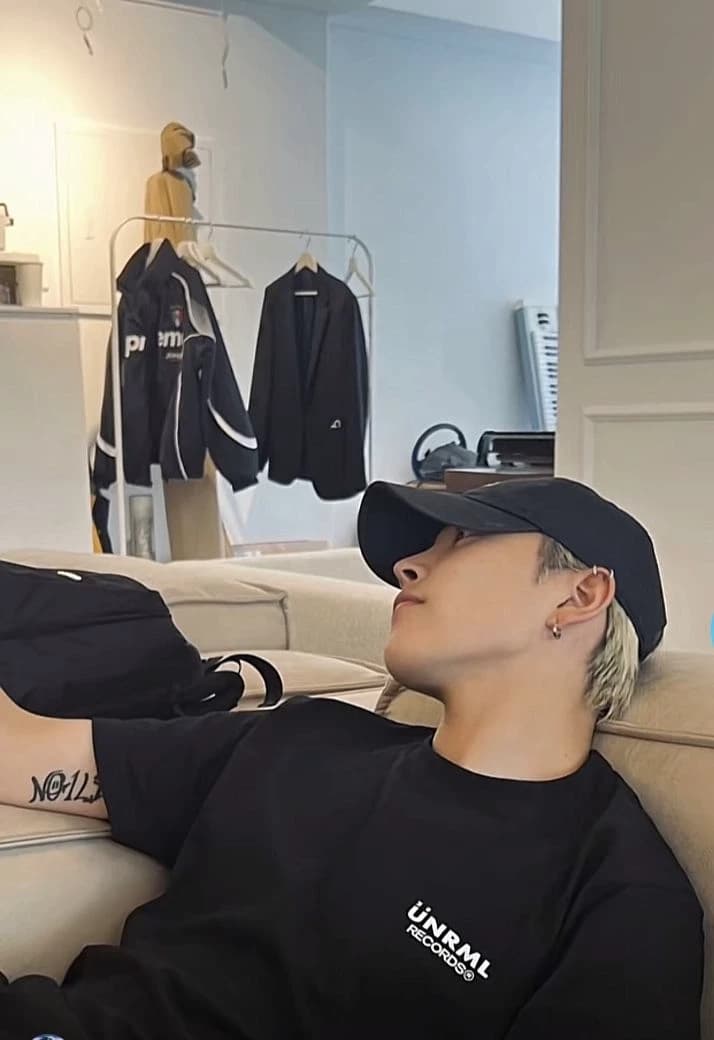 Hongjoong thumbnail