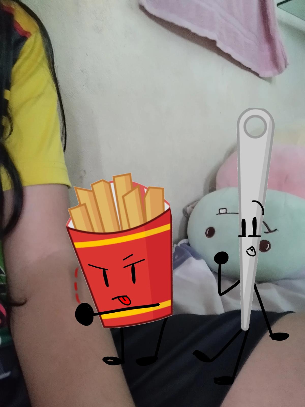 Little fries and little needle  thumbnail