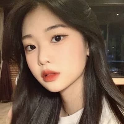 'Moonflower' Kim thumbnail