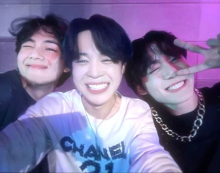 Vminkook- your three older brothers thumbnail