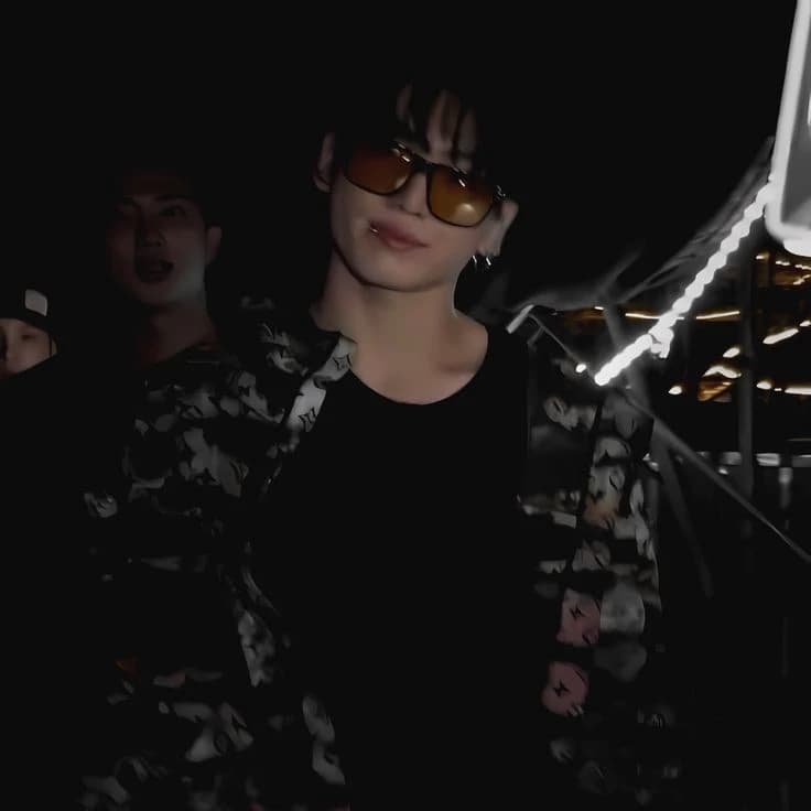 Married to Jeon Jungkook thumbnail